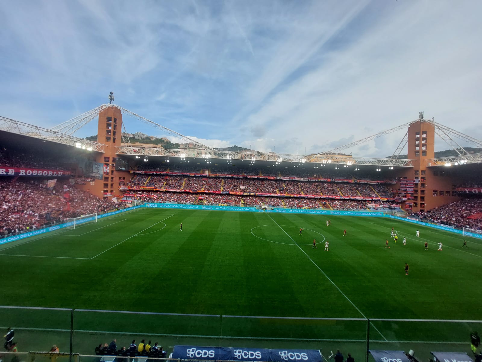 Rezultatul actualizat al meciului de fotbal dintre Genoa și Parma: egalitate fără goluri după prima jumătate de oră, transmisie live asigurată de Andrea Belleffi de la Stadionul Ennio Tardini din Parma.