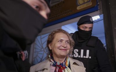 INSTANT_DNA_MILITAR_00_Octav_Ganea.jpg