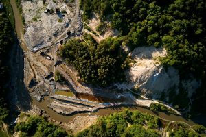 Declic solicită Guvernului un plan de relansare pentru zona Praid: de jumătate de an, locuitorii nu au acces la apă potabilă și venituri stabile, în timp ce autoritățile culpabilizează reciproc