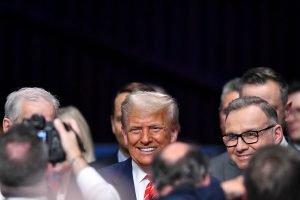 Familie a ostaticilor israelieni solicită acordarea Premiului Nobel pentru Pace fostului președinte Donald Trump