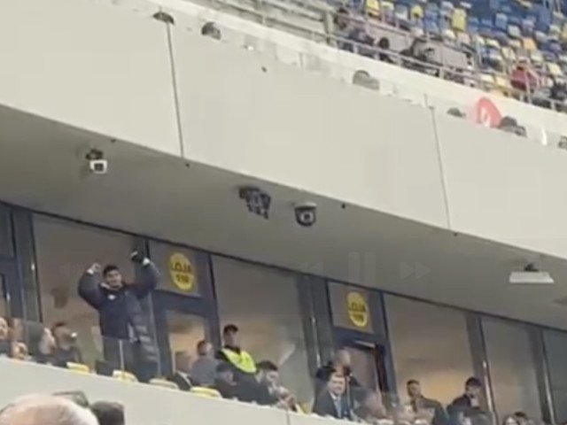Video | Prezență surpriză la FCSB