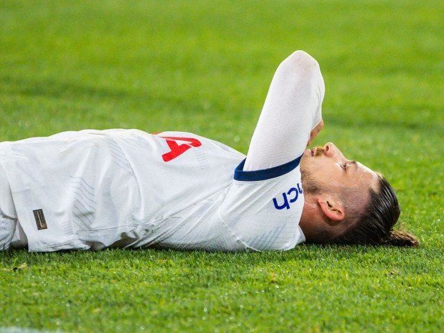 Radu Drăgușin, în fața unei decizii dificile la Tottenham
