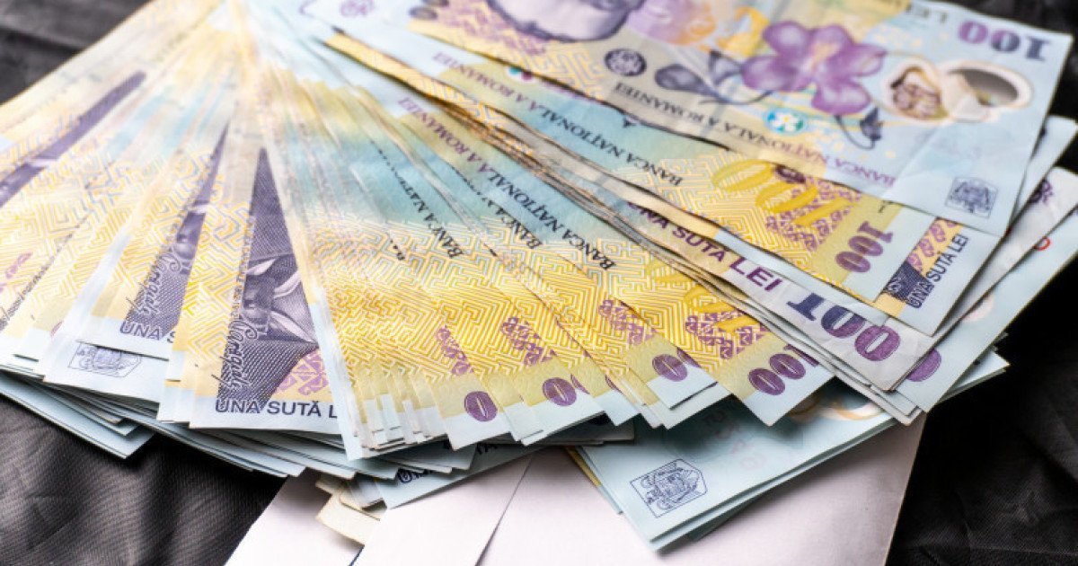 Salariul minim în 2026: Guvernul examinează mai multe variante.