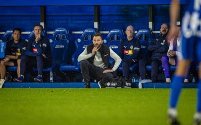 El Valencia suspende el examen de Mendizorroza