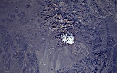 Vulcanul-Taftan.jpg