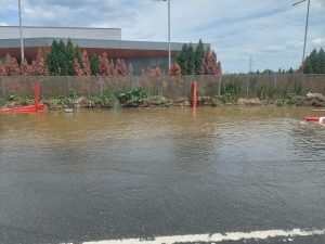 În doar 20 de ore, în București s-au adunat peste 96% din precipitațiile medii pentru luna octombrie, iar sistemul de canalizare a fost traversat de un volum de apă similar cu cel al râului Prut – informează compania Apa Nova