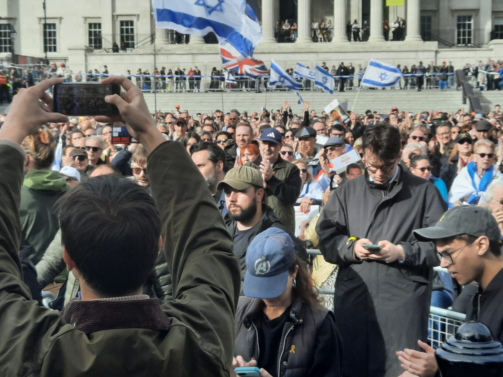 [ad_1] Un oficial de nivel înalt din guvernul premierului israelian Benjamin Netanyahu a declarat miercuri pentru un ziar important din Israel că conflictul din Gaza „nu s-a încheiat încă”, în ciuda afirmațiilor președintelui american Donald Trump de la începutul săptămânii și a unei scrisori trimise de autoritățile israeliene familiilor ostaticilor, în care se susținea că războiul s-a încheiat