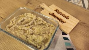 Rețetele Juanitei | Hummus de năut și pastă de vinete coapte, o reinterpretare bogată și aromată a unui preparat oriental clasic