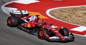 Pilotul de Formula 1, Charles Leclerc, isi expune emotiile dupa o decizie “riscanta” a echipei Ferrari la Marele Premiu al Statelor Unite.

Sau, in alt mod:
 Charles Leclerc isi dezvaluieste teama in urma unei optiuni “periculoase” luate de echipa sa, Ferrari, in timpul cursei de la Marele Premiu american.