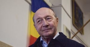 Băsescu: Deciziile Guvernului sunt comice și distrug țara