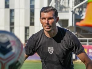 Florin Niță antrenează singur de aproape 4 luni