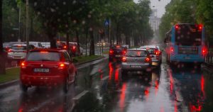 Atenționare cod roșu pentru ploi puternice, first alertă Ro-Alert