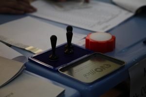 Premierul Ilie Bolojan avertizează că alegerile pentru Capitală trebuie stabilite până săptămâna viitoare pentru a fi organizate în toamnă, argumentând că achitarea rapidă a procedurii respectă legislația în vigoare