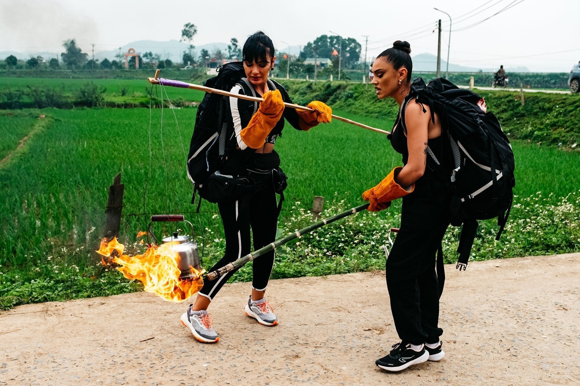 [ad_1] Asia Express, emisiunea de realitate care a cucerit inimile telespectatorilor români, a pregătit pentru concurenții săi o nouă probă plină de aventură și emoție