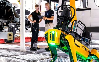 cel-mai-nou-angajat-robot-mercedes.jpg