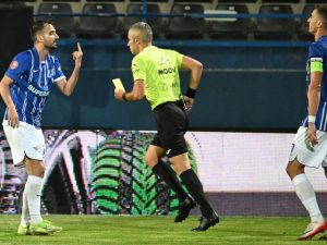 Poți să reformulezi textul în felul următor: “Aceștia ar trebui să fie invitați la discuții!” Cea mai interesantă afirmație a serii, după meciul dintre echipa Farul și FC Argeș.