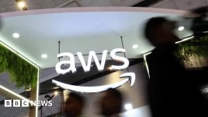 Aplicații majore, inclusiv Snapchat și Roblox, afectate de problems Amazon Web Services