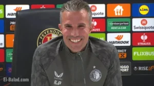 Van Persie ratează meciul cu Aston Villa