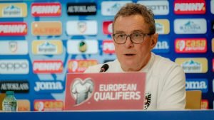 Ralf Rangnick a reacționat vehement în cadrul conferinței după înfrângerea cu România: ”Răspunde tu la această întrebare! Nu am venit aici cu aroganta.”