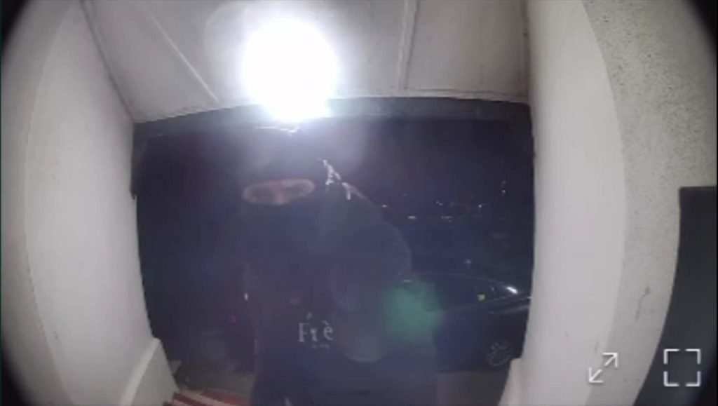 Al doilea bărbat arestat în sudul Angliei după incendierea unei moschei: un act considerat de autorități drept crimă motivată de ură