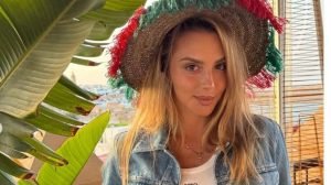 Jaqueline Cristian obține o victorie impresionantă: a învins o câștigătoare a Cupei BJK și s-a calificat în optimile de finală de la Osaka.