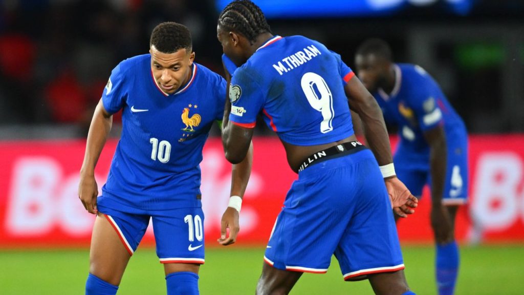 mbappe-marcus-thuram-imago1066279594.jpg