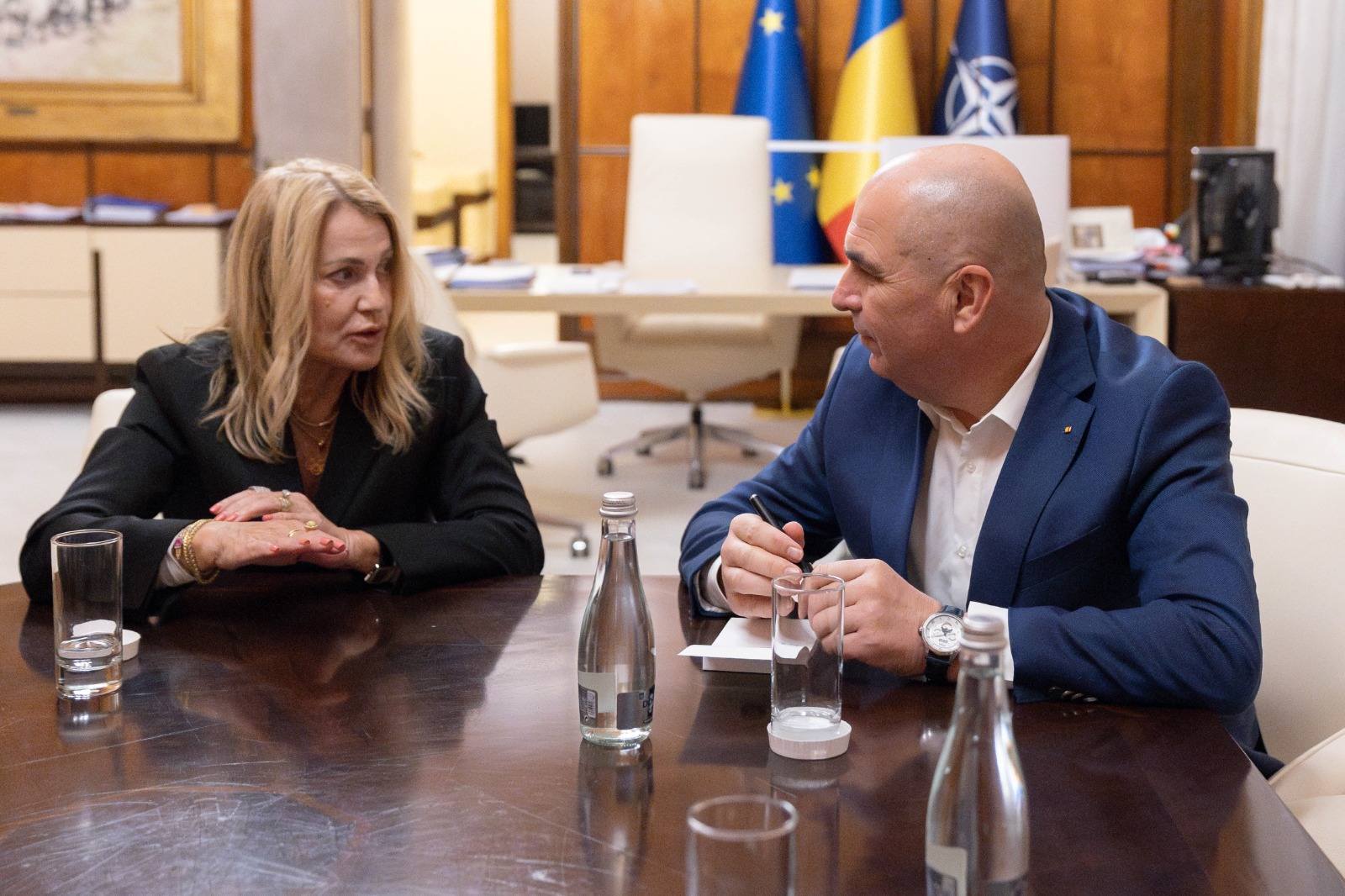 Guvernul planifică să sărbătorească „Anul Nadia Comăneci” în 2026, într-o întâlnire la Palatul Victoria, marcând cincizeci de ani de la primul său 10 perfect.