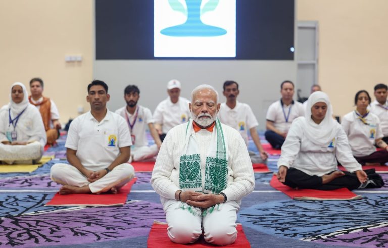 Trump afirmă că India nu va mai importa petrol rusesc și că premierul Modi i-a dat această asigurare, adăugând că acum trebuie să convingă China să procedeze la felea noastră”