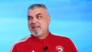 Cosmin Olăroiu, aproape de a ajunge la Cupa Mondială! Un meci spectaculos pentru fostul tehnician din Ghencea.