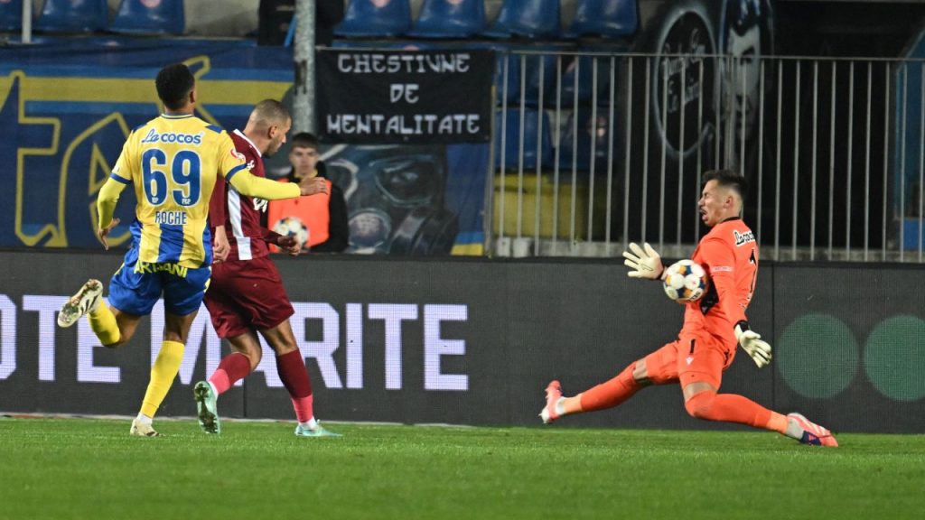 petrolul-ploiesti-cfr-cluj-superliga-superbet-20102025-islam-slimani.jpg
