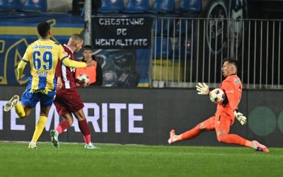 petrolul-ploiesti-cfr-cluj-superliga-superbet-20102025-islam-slimani.jpg