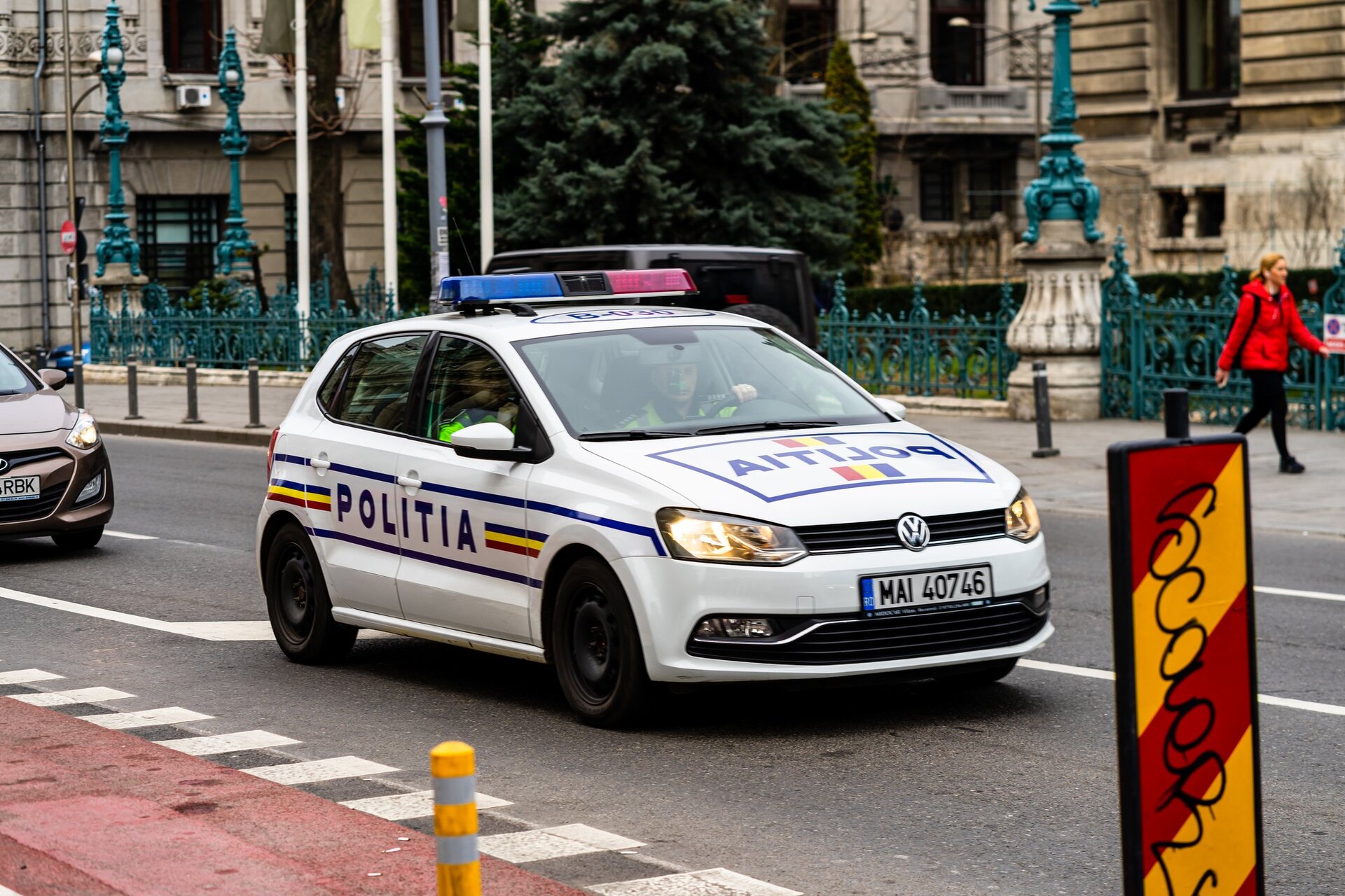 [ad_1] Autoritățile au emis luni seară, în capitală, un mesaj RO-Alert în care anunță dispariția unei fete în vârstă de 9 ani din București și în care au solicitat sprijinul populației pentru găsirea acesteia