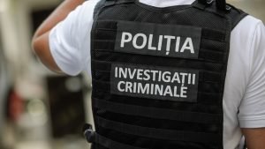 Femeie dintr-o comună din Dolj decedată după ce a fost aruncată într-o fântână abandonată, iar fiul bărbatului a fost descoperit spânzurat acasă