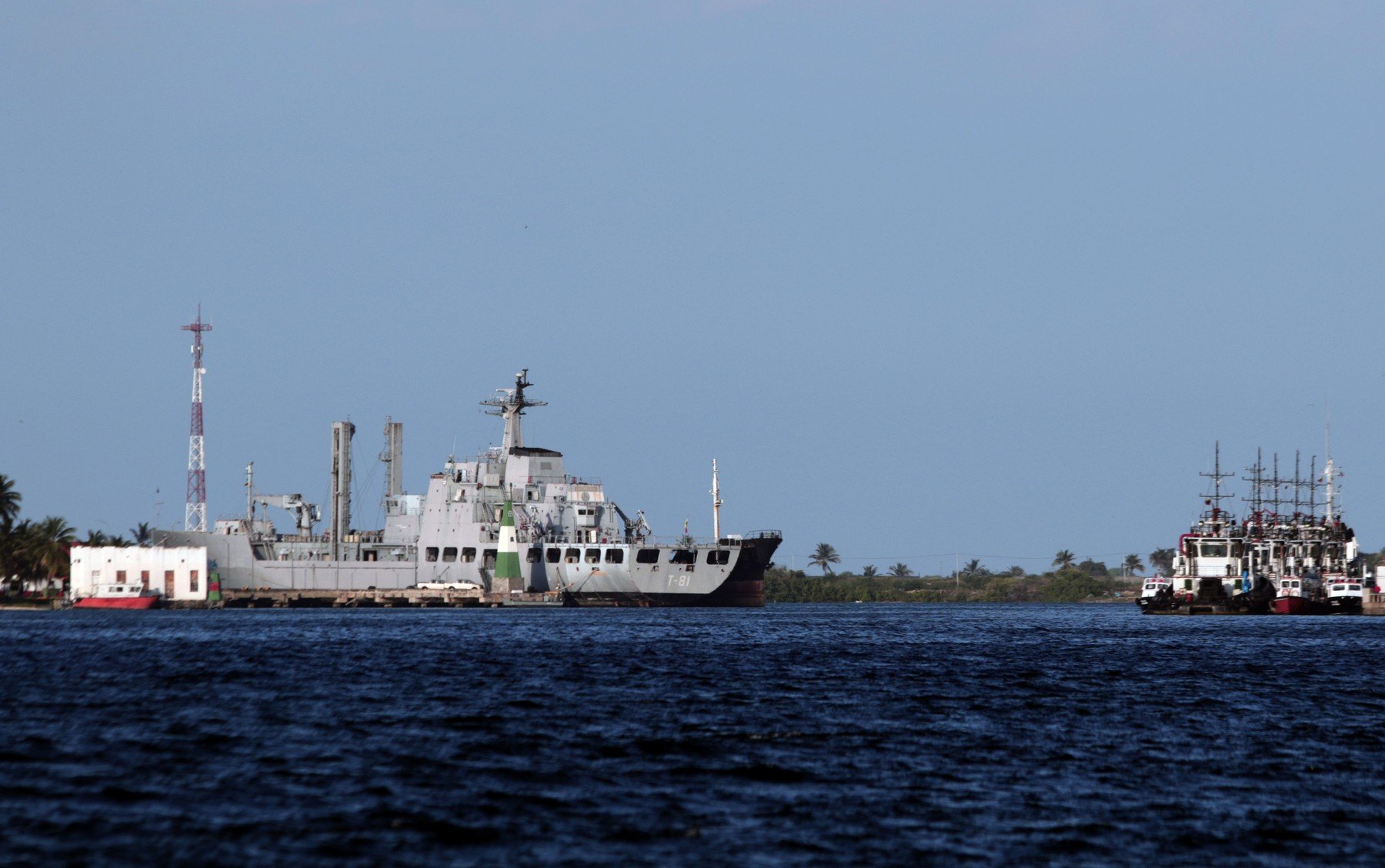 [ad_1] Armata SUA a desfășurat o nouă lovitură împotriva unei nave suspectate că transporta droguri, în Caraibe, și se crede că, pentru prima dată, au existat supraviețuitori printre membrii echipajului