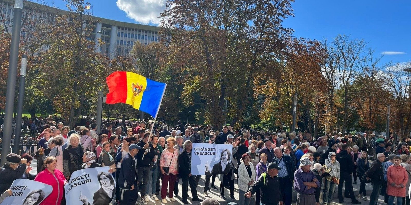 protest-chisinau-maia-sandu-ilan-sor.jpg
