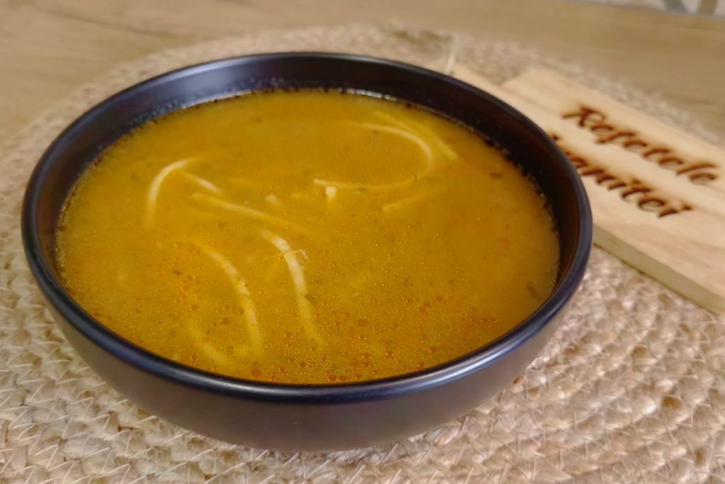 Rețetă de supă de oase de vită și beneficii pentru sănătate, folosită de secole ca bază culinară și tratament natural pentru întărirea organismului