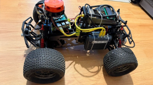 Inginerii români au dezvoltat primul robot autonom mondial ce identifică breșe cibernetice și fizice