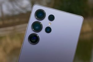 Familia fondatoare a Samsung vinde acțiuni în valoare de peste un miliard de dolari pentru a plăti taxele de moștenire