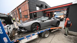 Şeful ANAF: „Cumpărătorii de maşini scumpi ar trebui să aibă grijă la bunurile pe care le achiziţionează”