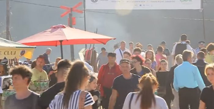 [ad_1] târgul de la negreni, probabil cel mai vechi târg organizat neîntrerupt din românia, are loc în fiecare an în comuna clujeană negreni, atestat de peste două sute de ani, dar cu siguranță mult mai vechi, acesta fiind un eveniment de amploare care îmbină aspecte comerciale, tradiționale și culturale