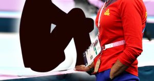 Fostă elevă acuză abuzuri fizice și psihice de la Camelia Voinea