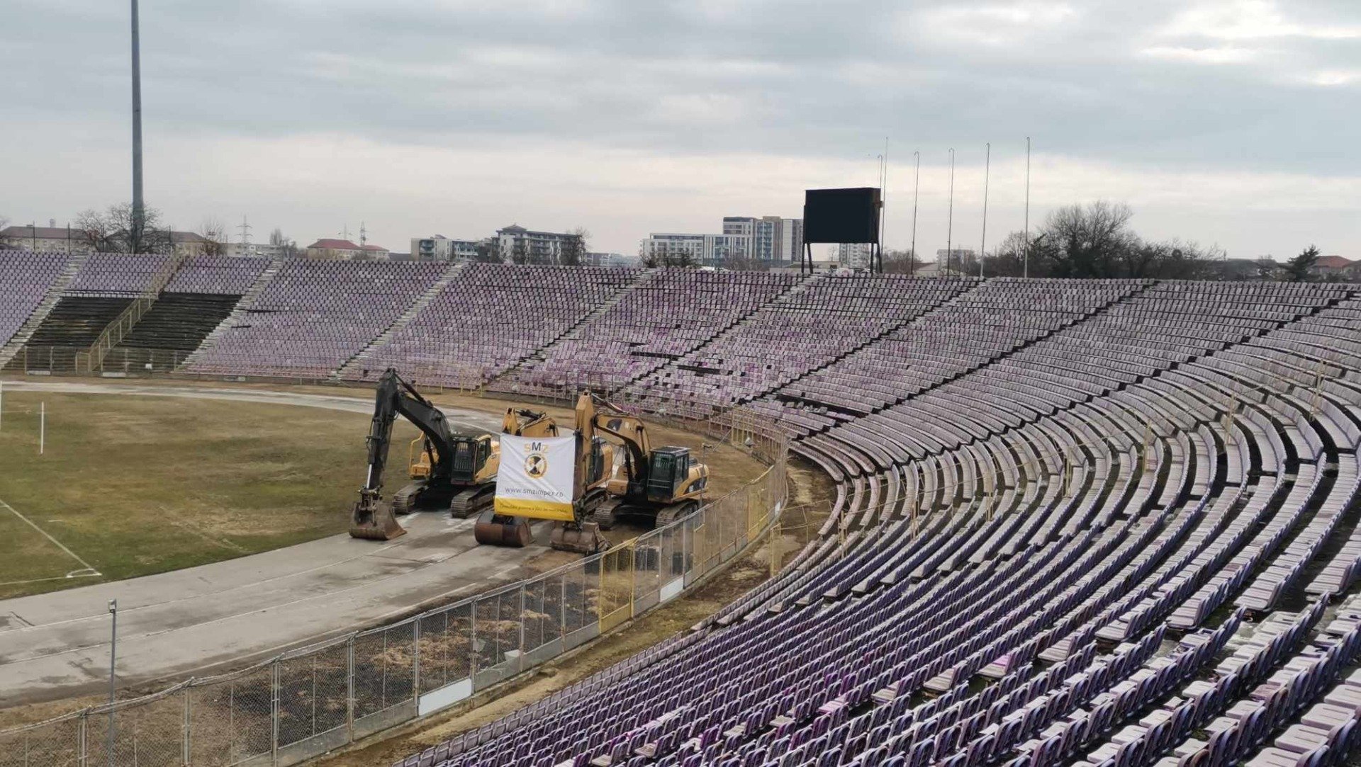Percheziții legate de demolarea stadionului „Dan Păltinișanu” din Timișoara și verificări asupra procesului de neutralizare a deșeurilor rezultate / Declarație surprinsă de Alfred Simonis despre conținutul comunicatului oficial
