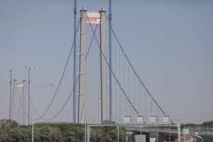 Primarul din Arad susține că există un șantaj referitor la recepția noului pod hobanat, avertizând despre riscul pierderii a 13,5 milioane de euro din fonduri europene