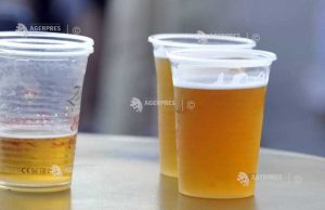 Cu ocazia Zilei Nationale a Romaniei, majoritatea romanilor, respectiv 54 la suta, intentioneaza sa consume bauturi alcoolice, in special bere, conform unui studiu recent.