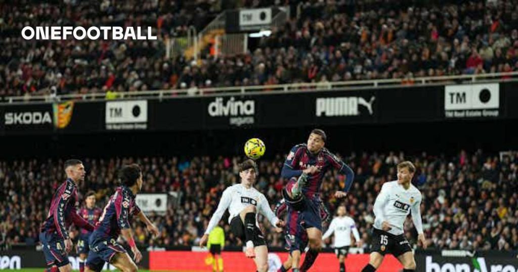 Echipa de fotbal nu a reusit sa obtina victoria la Mestalla.