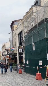 Primarul Stelian Bujduveanu anunță reconstrucția clădirii de pe Lipscani 70, cu accent pe păstrarea arhitecturii originale