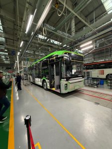 Primarul Stelian Bujduveanu Anunță Sosirea Primului Troleibuz Electric și Silențios dintr-un Lot de 22