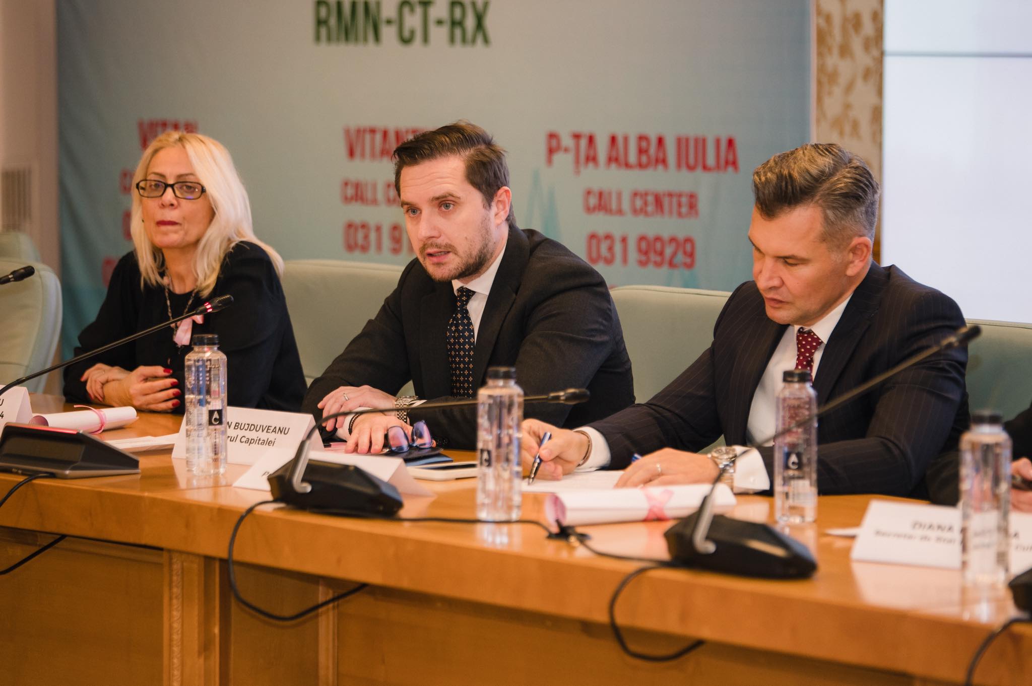 [ad_1] Primarul Stelian Bujduveanu promovează sănătatea femeilor prin programe de prevenție a cancerului mamar Primarul General al Capitalei, Stelian Bujduveanu, a participat recent la conferința „Împreună pentru viață”, unde a discutat despre impactul spitalelor subordonate Primăriei asupra prevenției și diagnosticării cancerului de sân