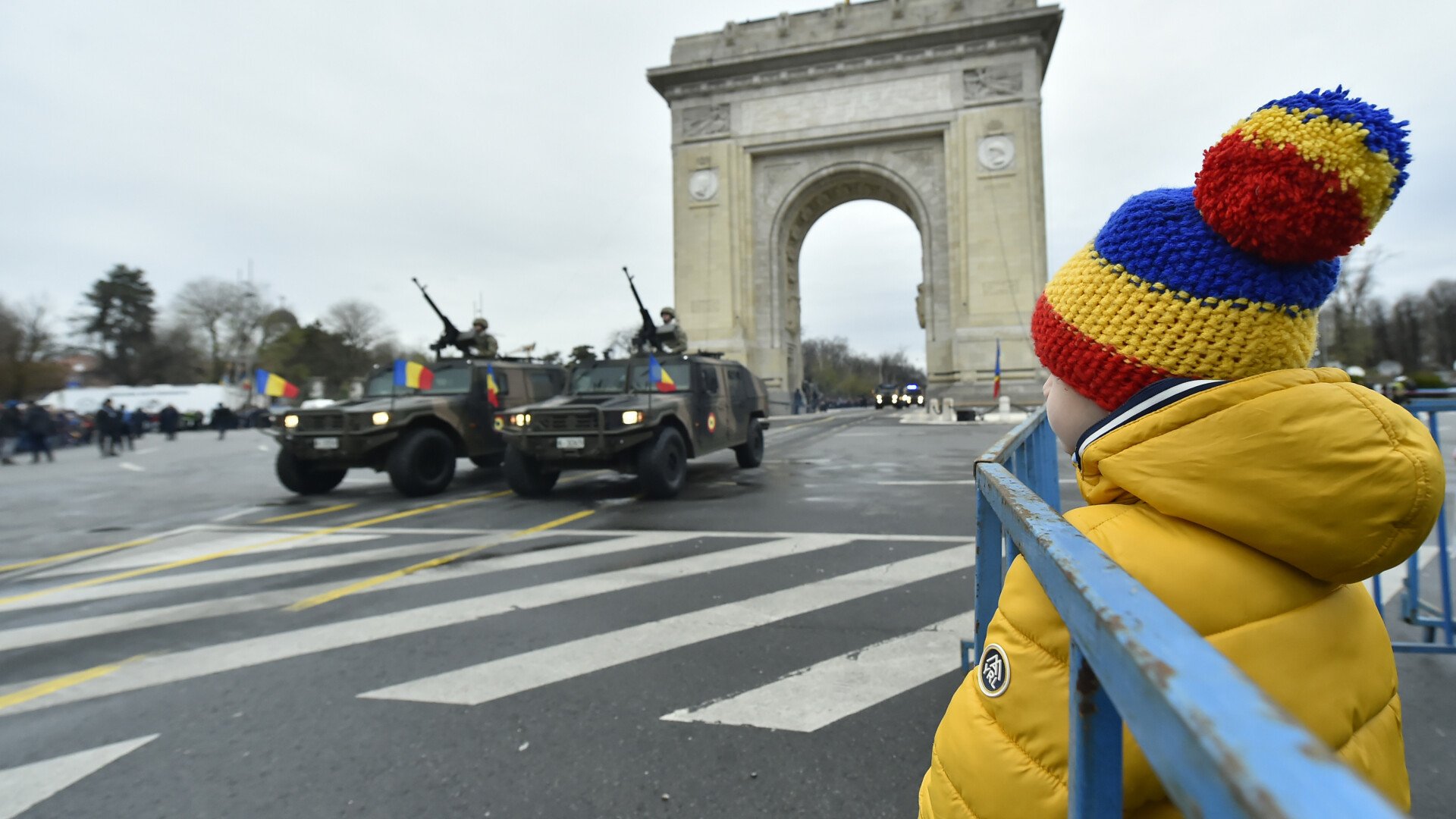 Iată o reformulare a titlului: „Programul și ora de început a festivităților dedicate Zilei Naționale din Capitală, pe 1 Decembrie 2025”