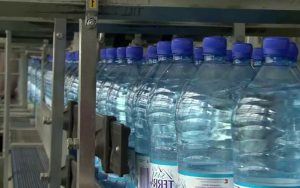 Prefecții din Dâmbovița și Prahova solicită apă din rezerva de stat pentru locuitorii afectați de incidentele de la Paltinul